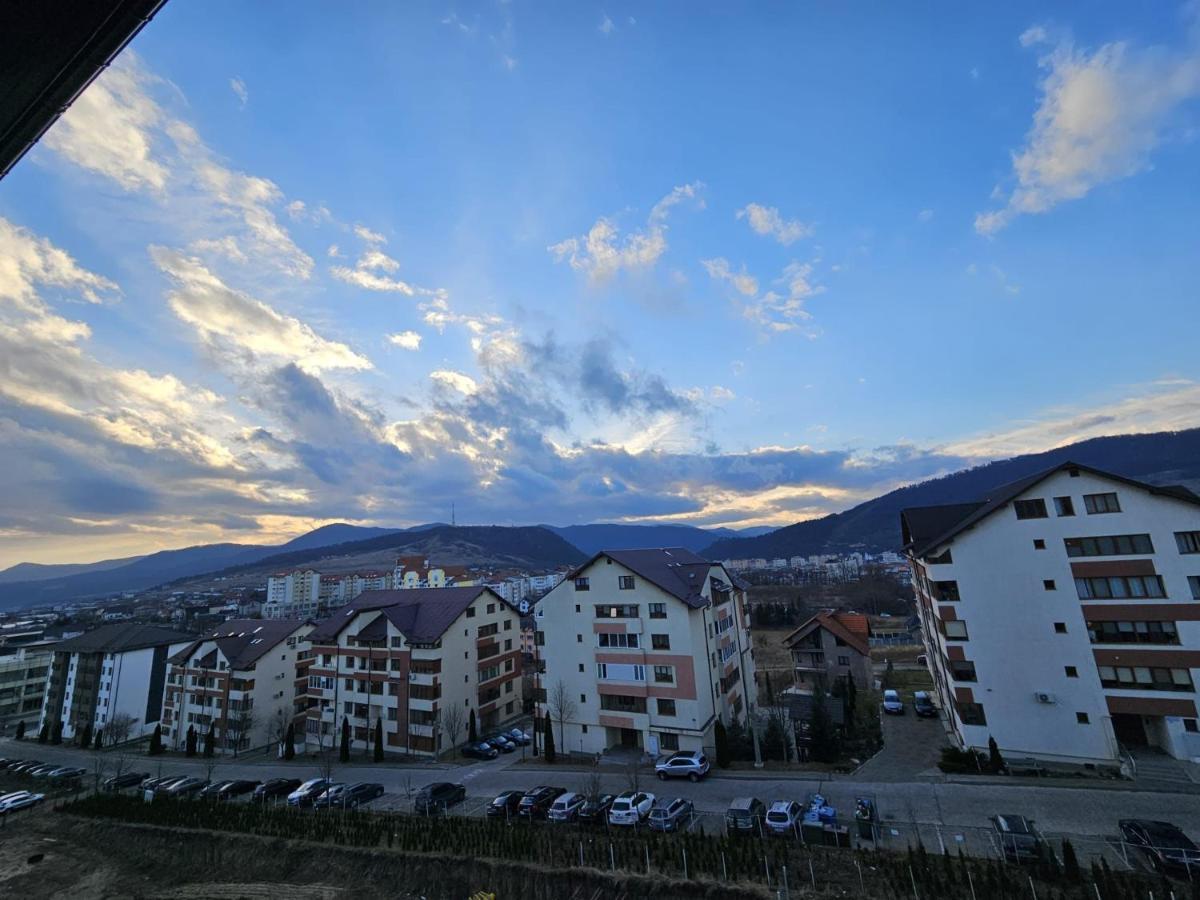Tei Residence Piatra Neamţ Exterior foto